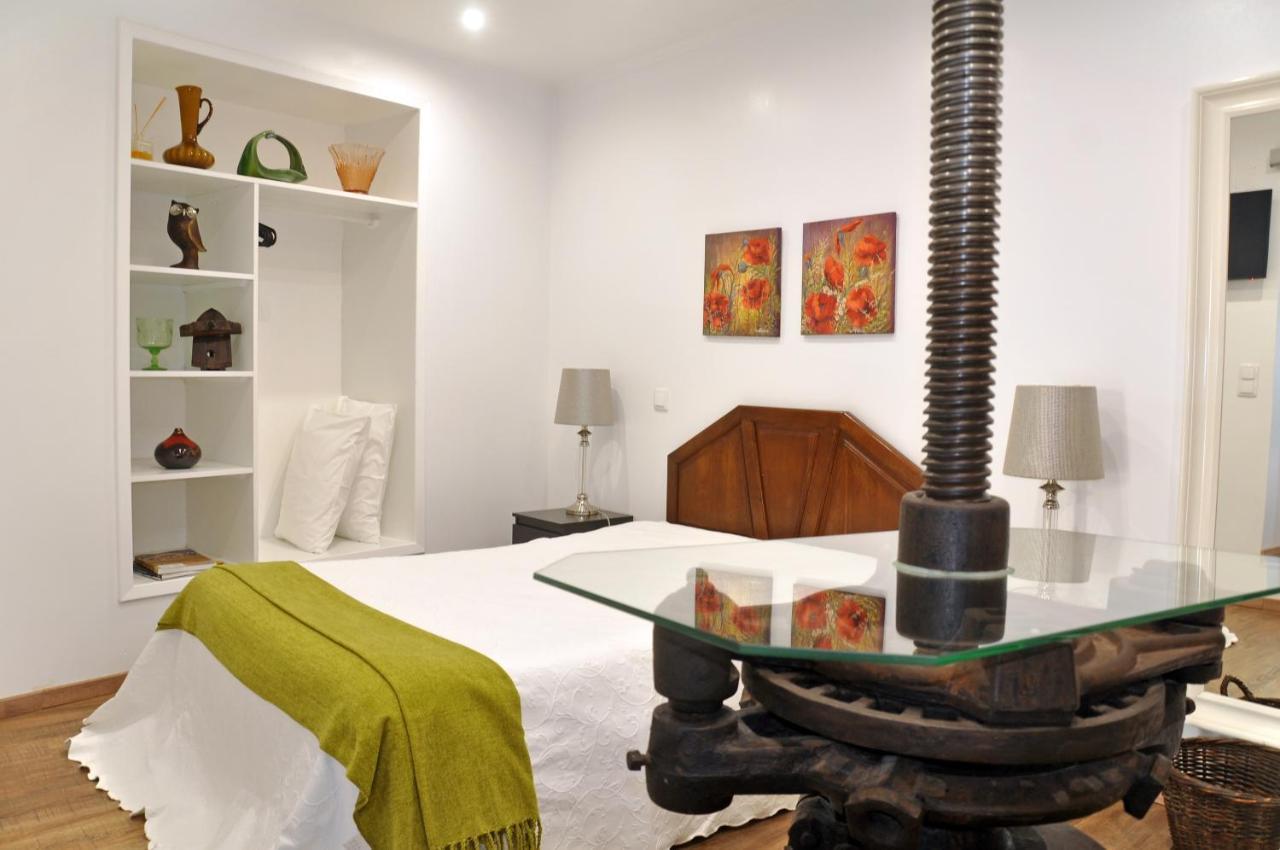 Sleep In Bucelas Exterior photo