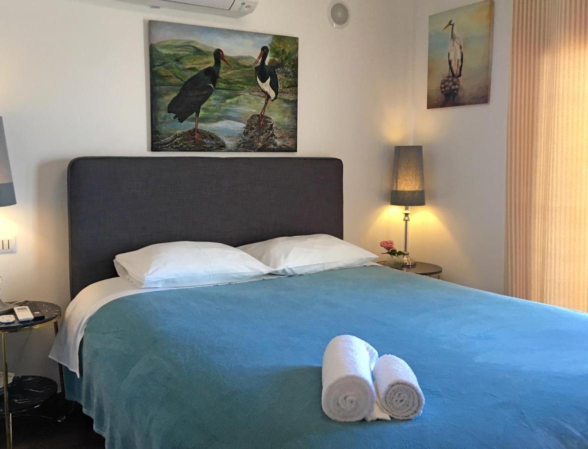 Sleep In Bucelas Exterior photo